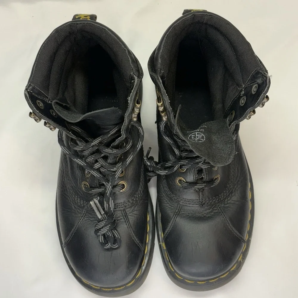Dr. Martens excellent preowned